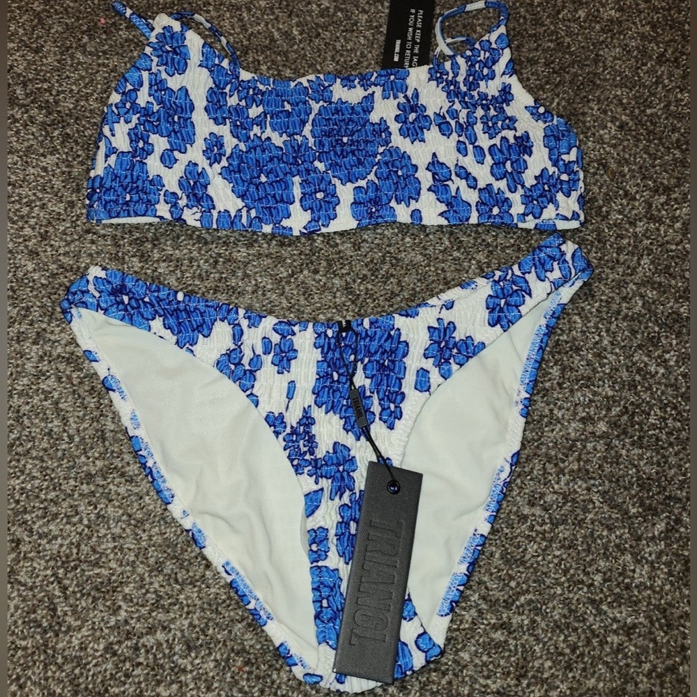 TRIANGL BIKINI NWT